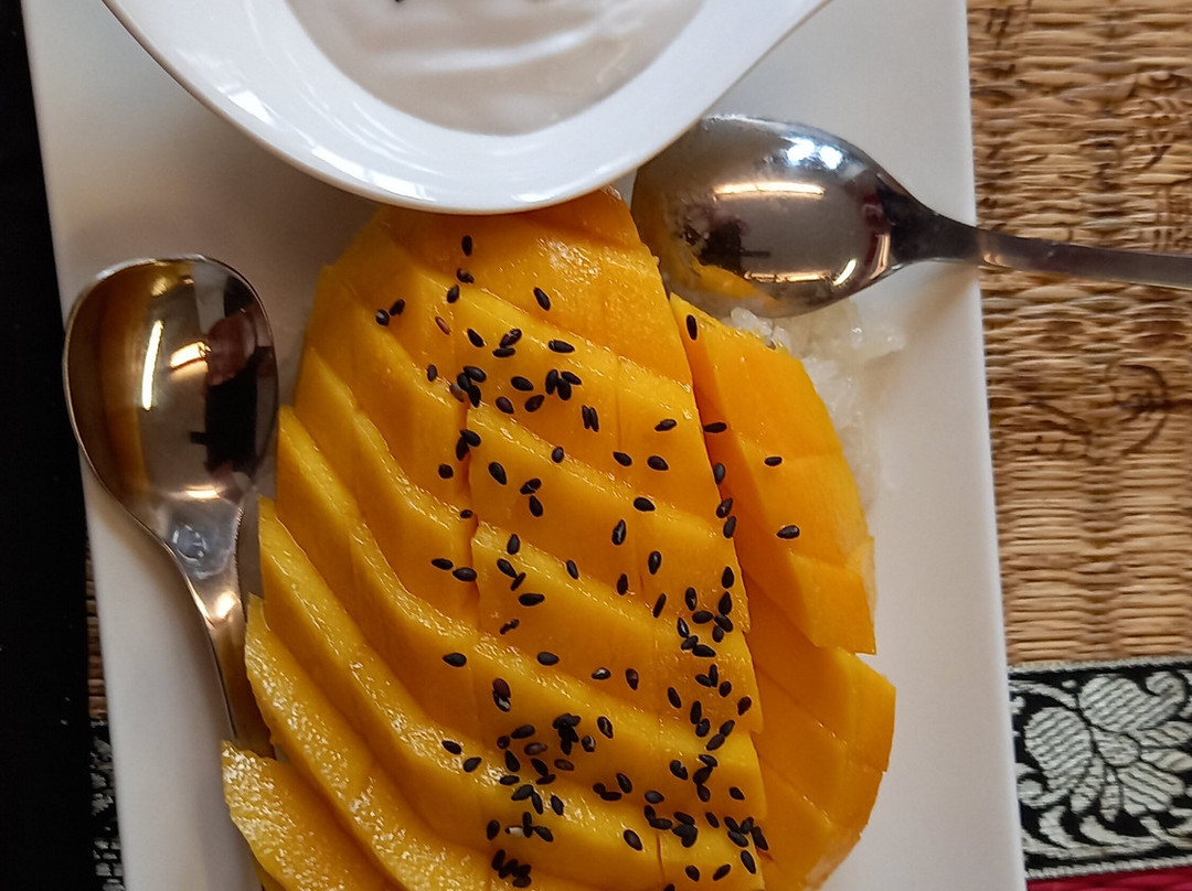 Phe Pat Wok Thai Food