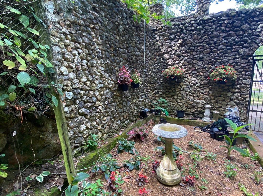 Rolater Park‎-Cave Spring必去景点