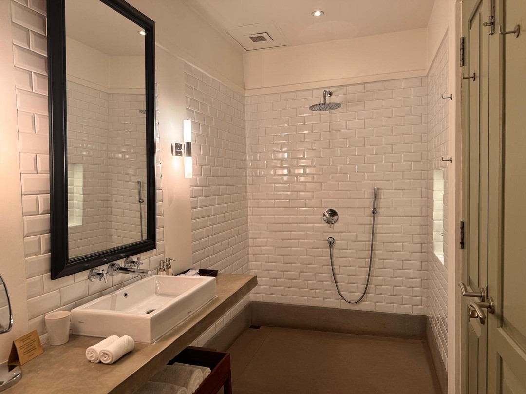 巴扎堡酒店主图