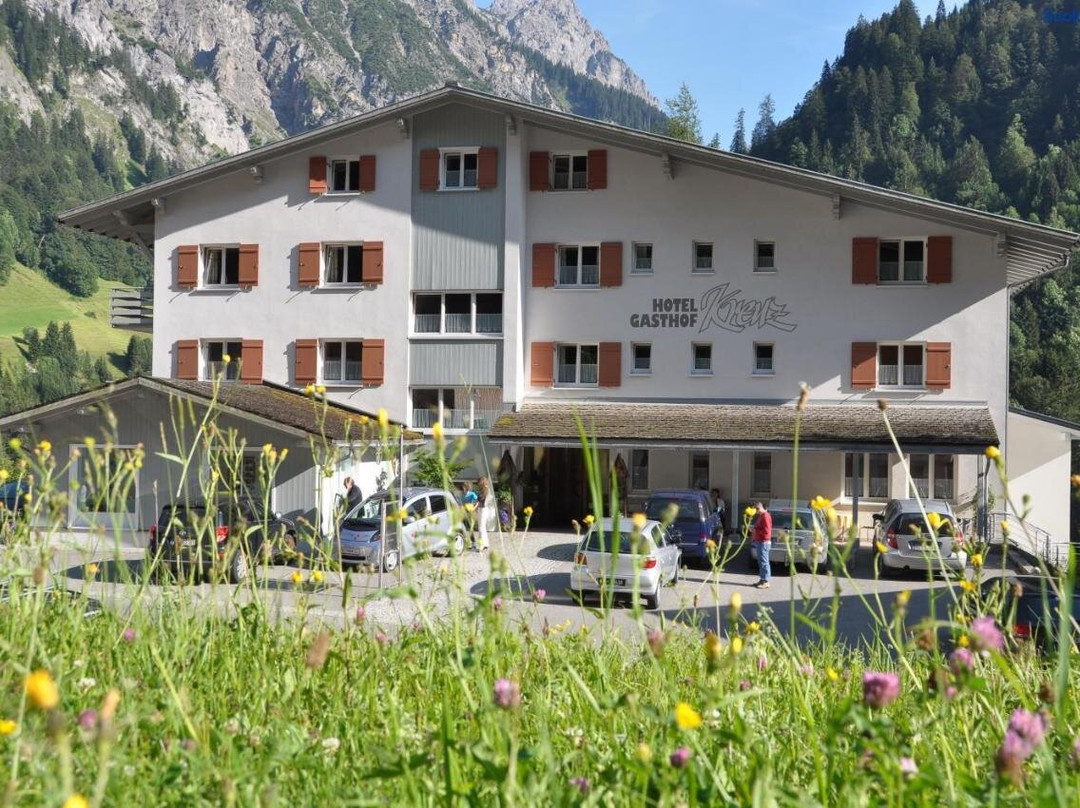 Fontanella酒店住宿-Hotel Gasthof Kreuz