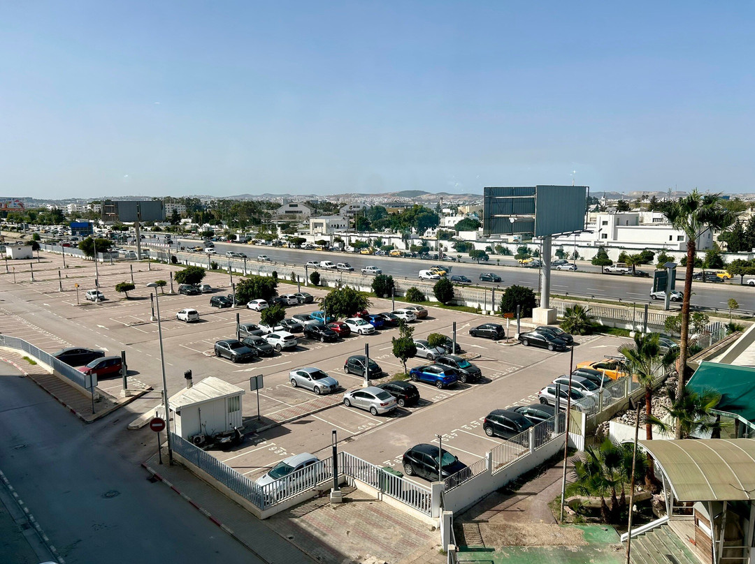 Maia Hotel Suites主图