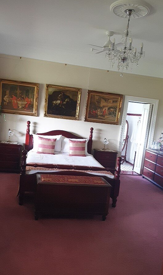Leconfield House-客卧