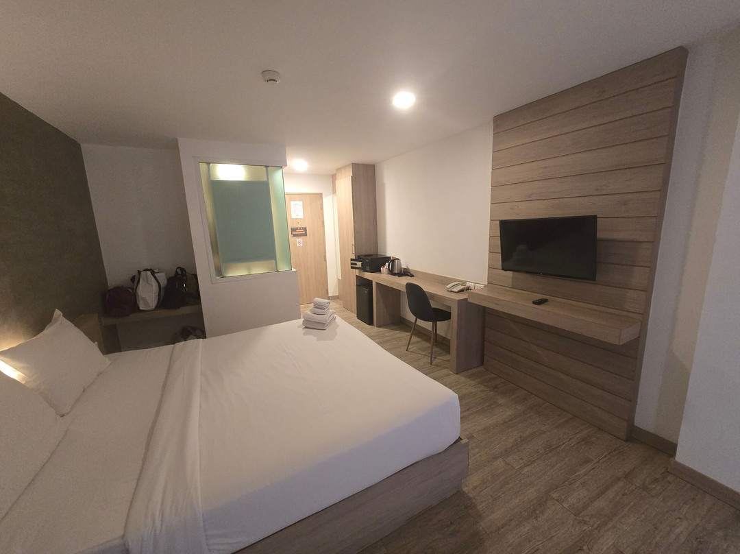 B2 Nakhon Sawan Premier Hotel主图