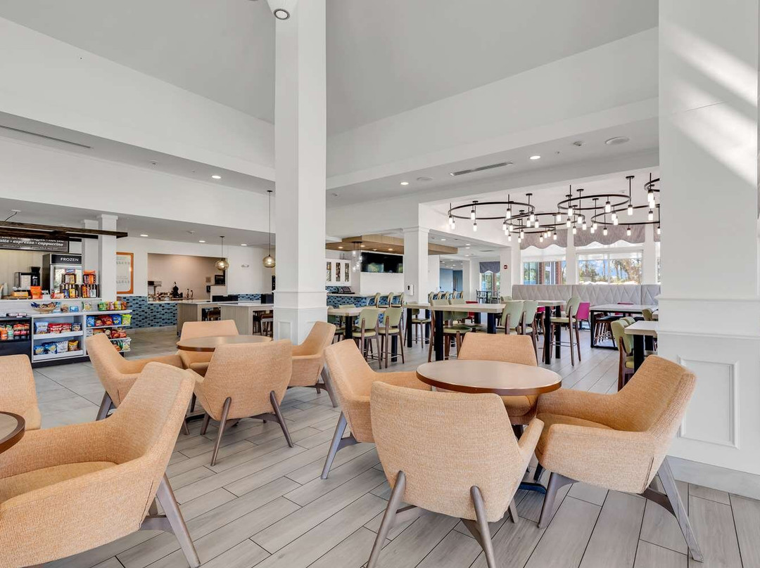 美特尔海滩/沿海大商场希尔顿花园旅馆