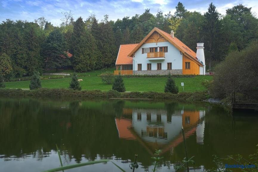 Aliret Vadaszhaz