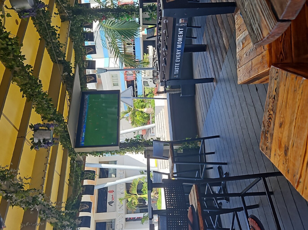 Beer Garden景点图片