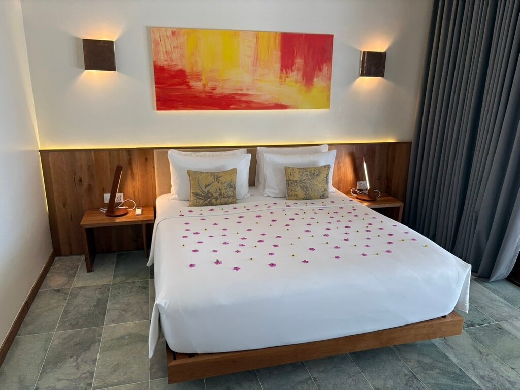 Island Center Point主图