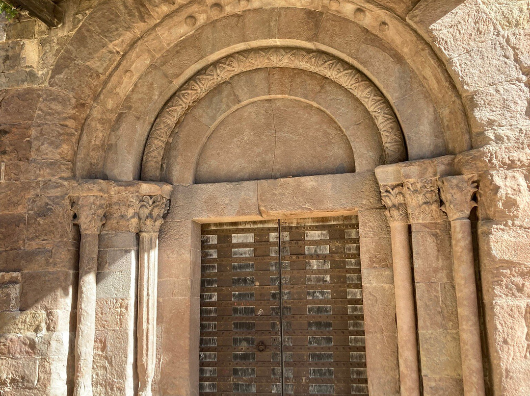 Monasterio de Sant Joan les Fonts景点图片