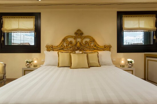 黎莱斯威尼斯酒店主图