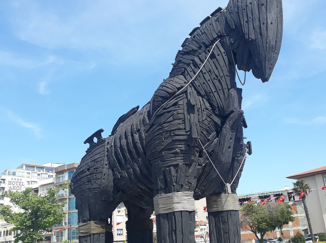 Canakkale Truva Heykeli-恰纳卡莱必去景点