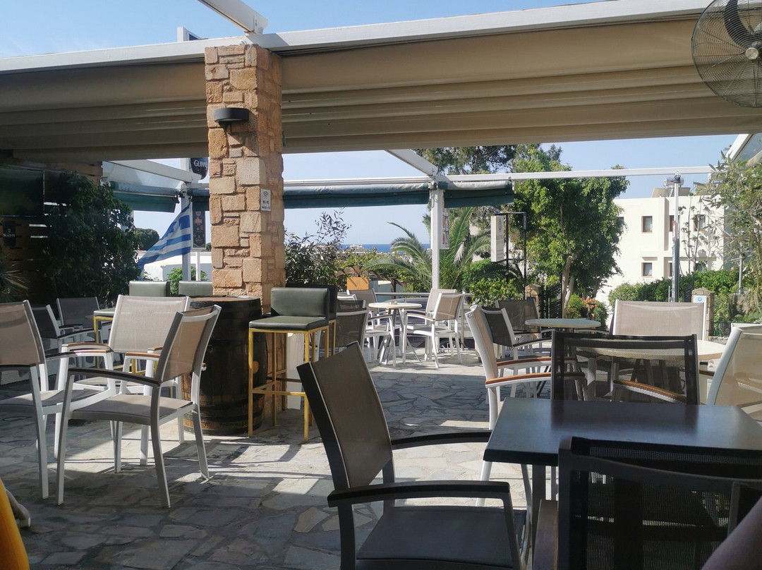 Pefki Irish Pub-Pefkos必去景点