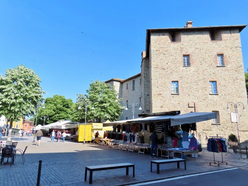 Mercato Storico Di Pianello Val Tidone景点图片