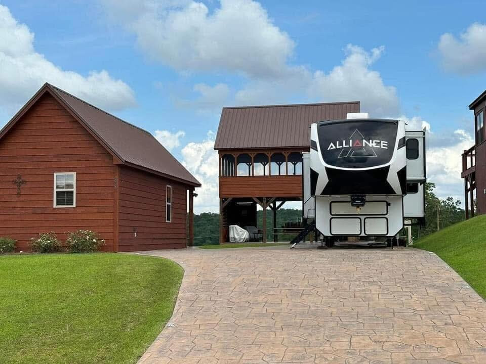 Smith Lake RV & Cabin Resort景点图片