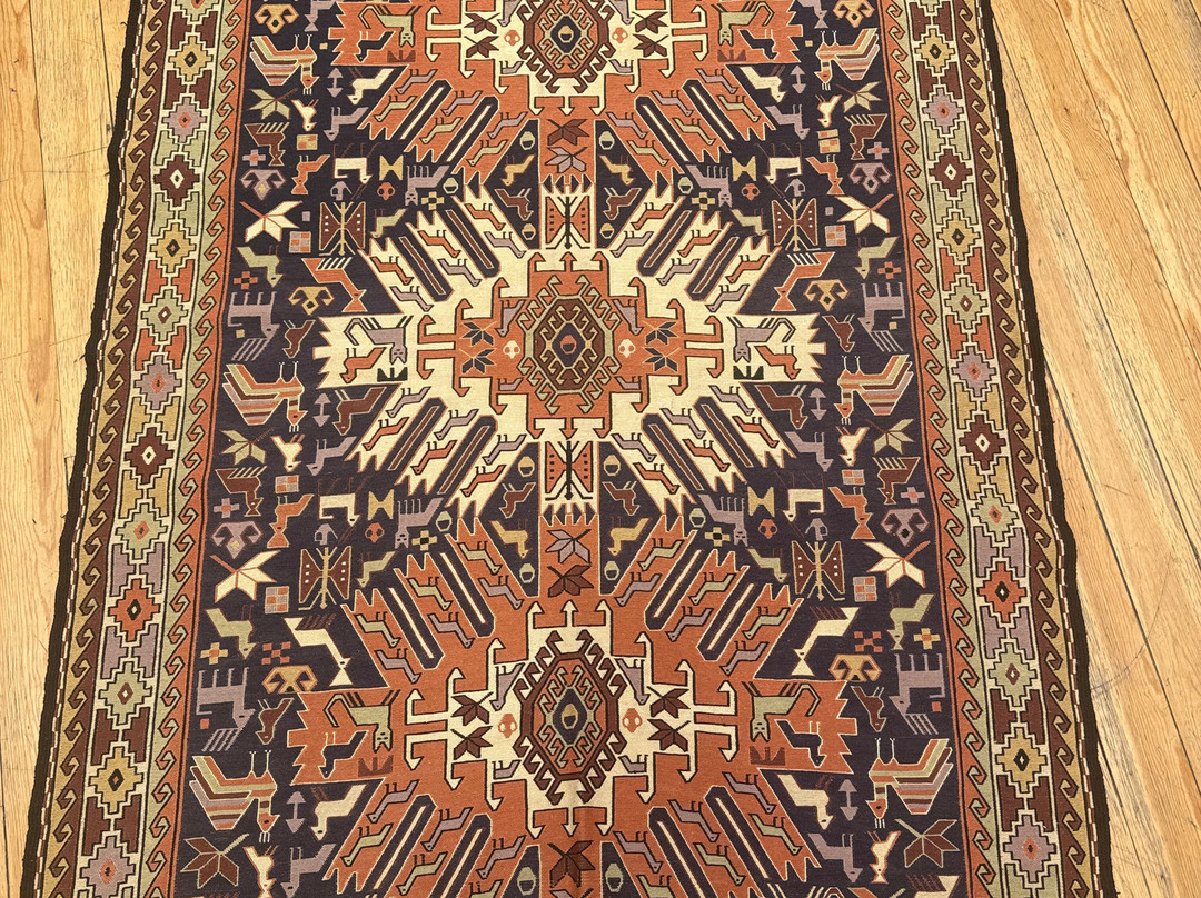 Urartu Rug Store景点图片