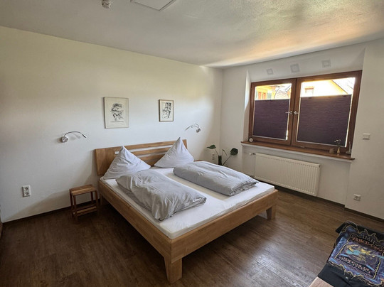 Weingut Staffelter Hof主图