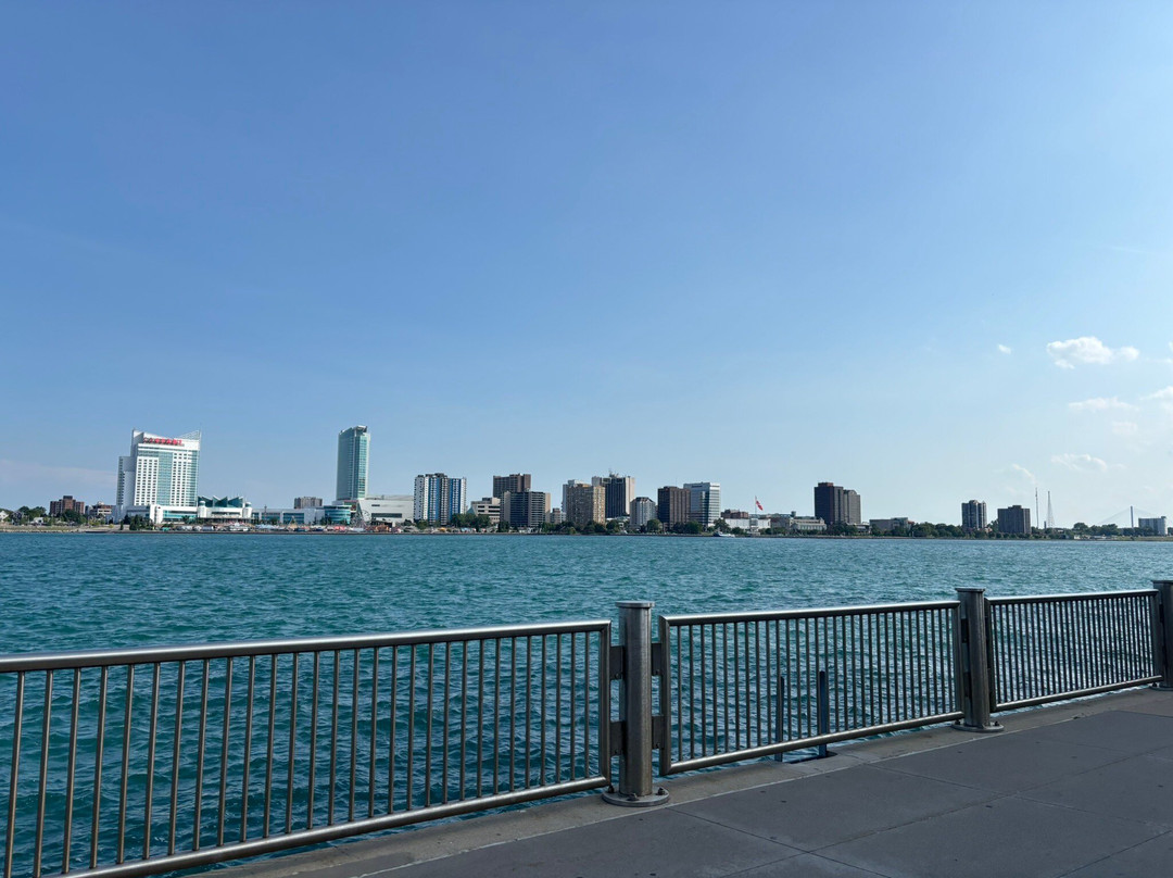 底特律河滨-底特律必去景点