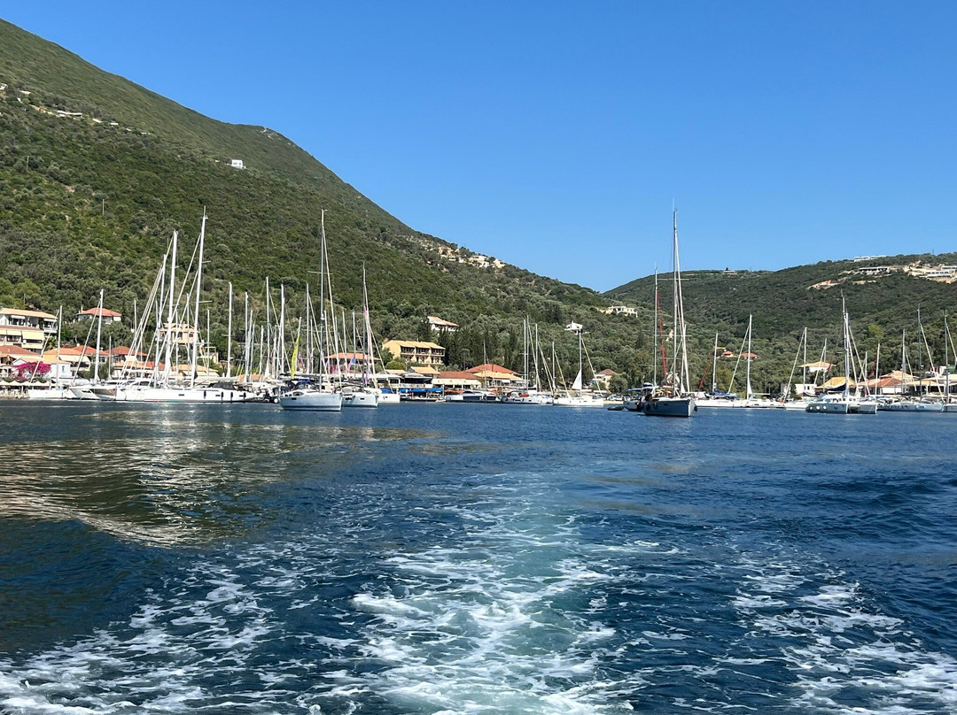 Lakis Boats-Spartochori必去景点
