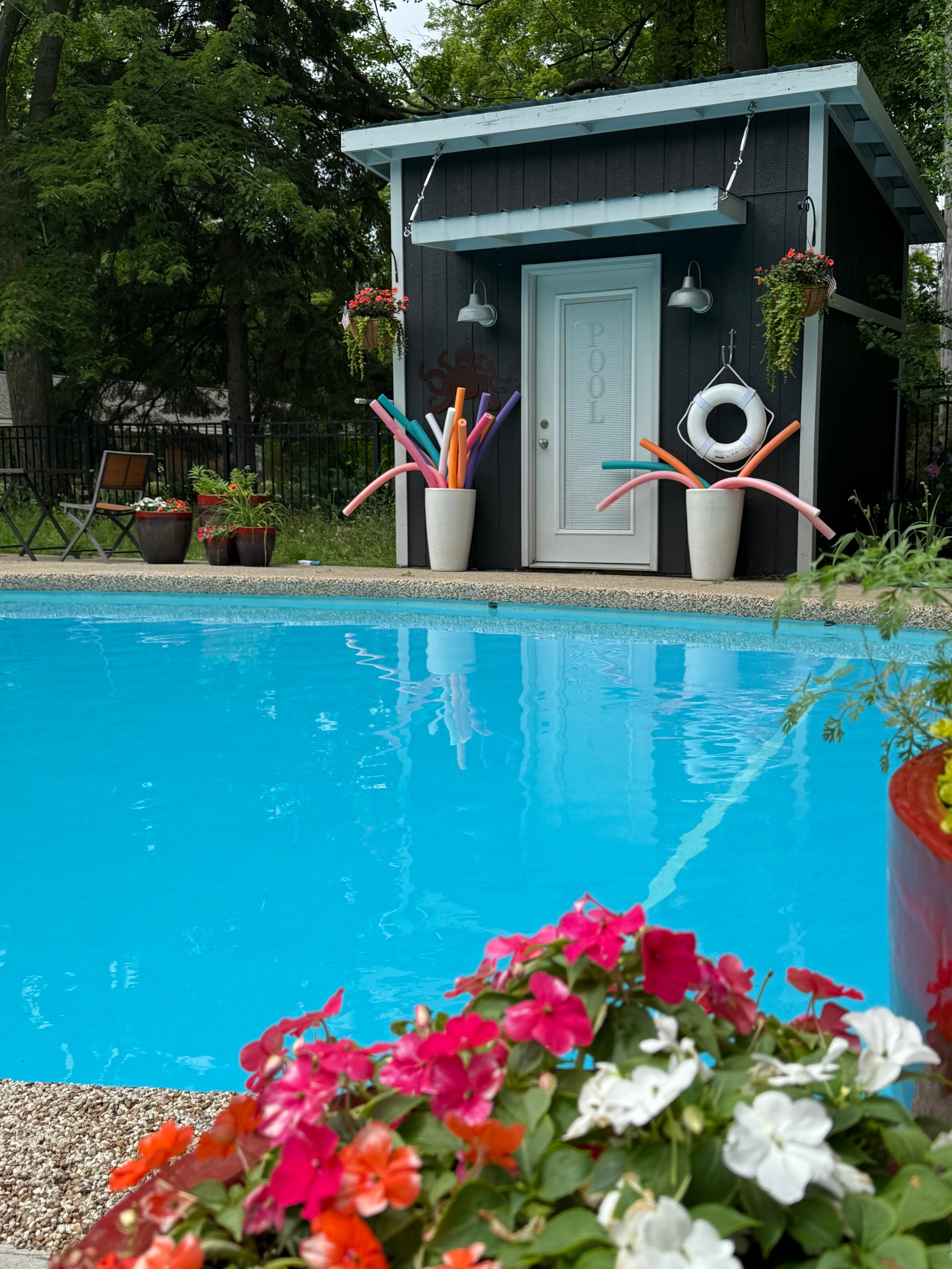 The Saugatuck Retro Resort Motel-泳池