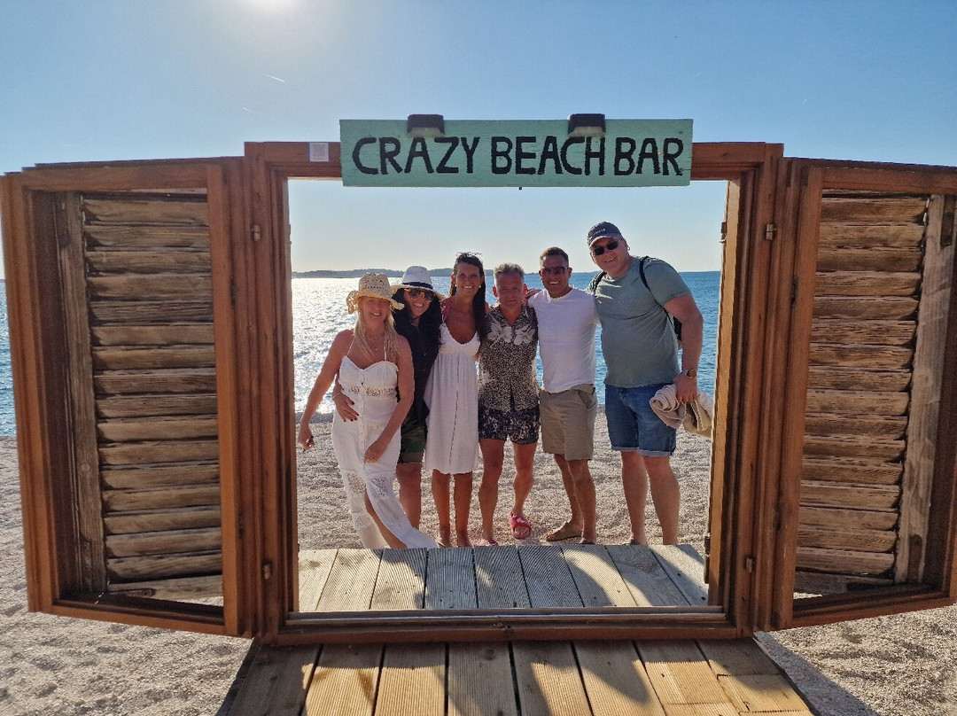 Crazy Beach Bar