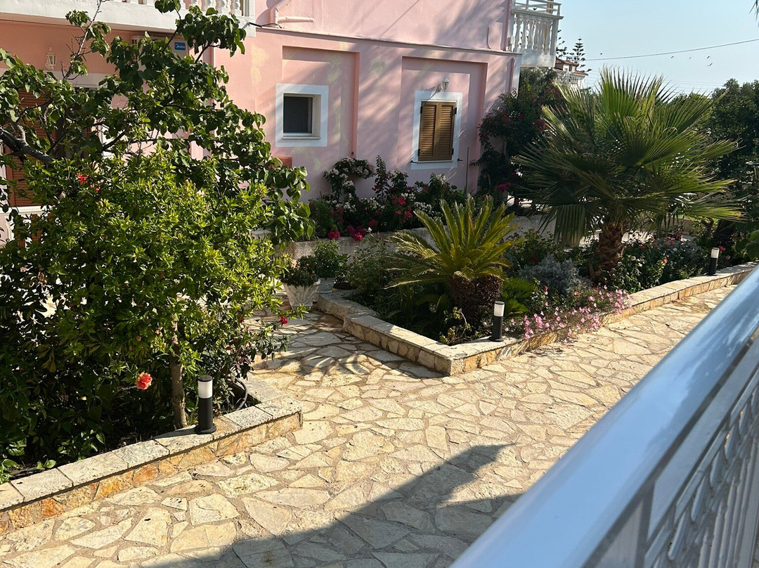 雪绒花公寓主图