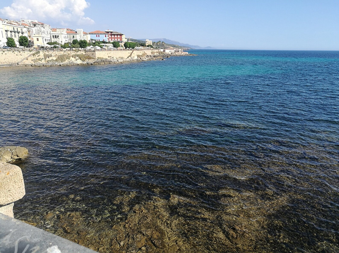 Affacci a mare: Bastioni e Lungomare-阿尔盖罗必去景点