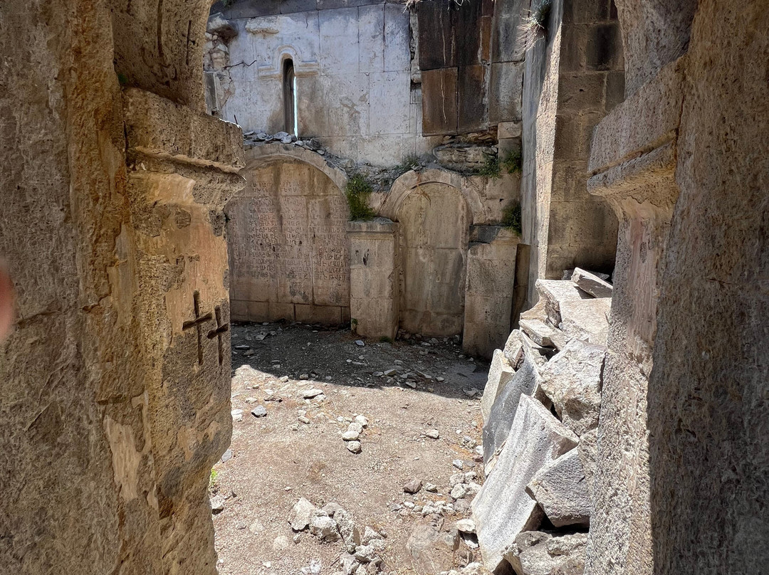 Arates Monastery-Arates必去景点