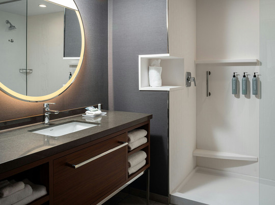 Courtyard by Marriott Cleveland TN