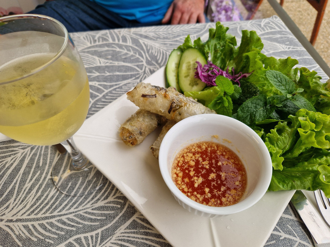 Le Boonmy : Spécialités Asiatiques À Emporter