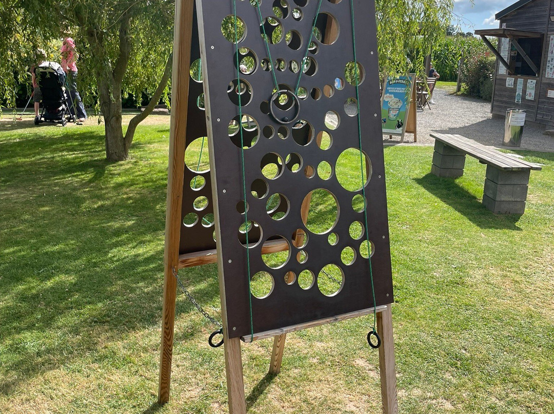 Green Minigolf-Saint-Aubin-des-Preaux必去景点