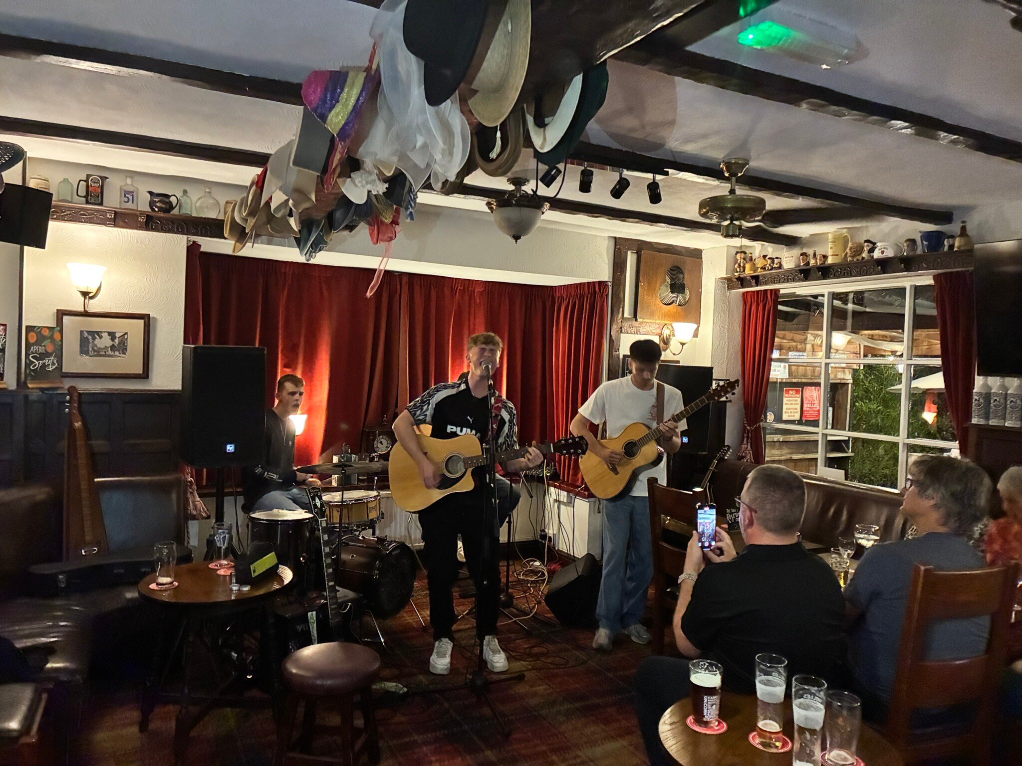 The King's Arms Hotel-官方