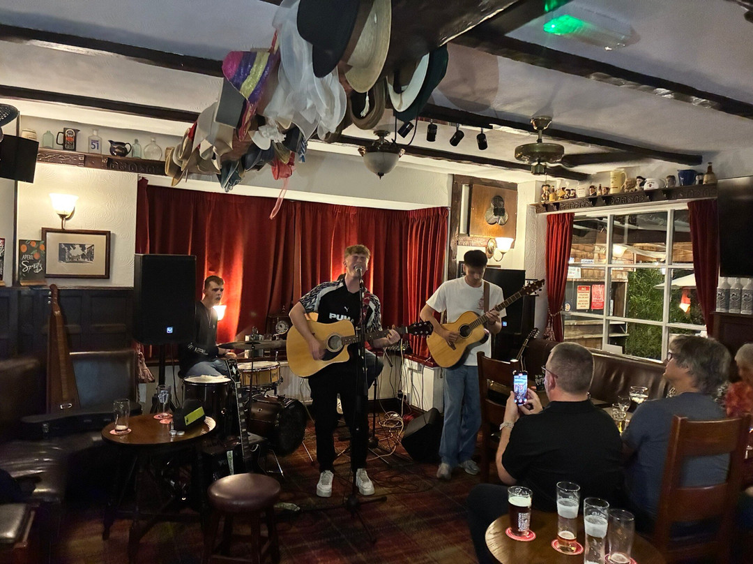 The King's Arms Hotel主图