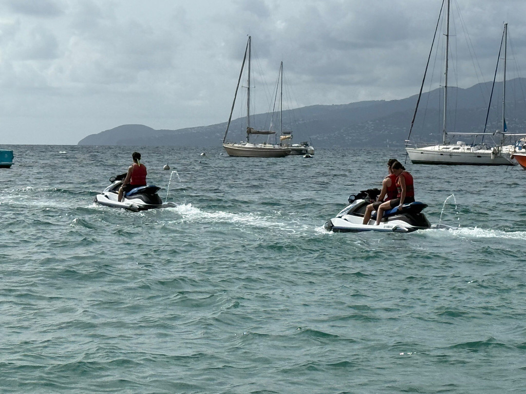 Jump In Watersports-Trois-Ilets必去景点