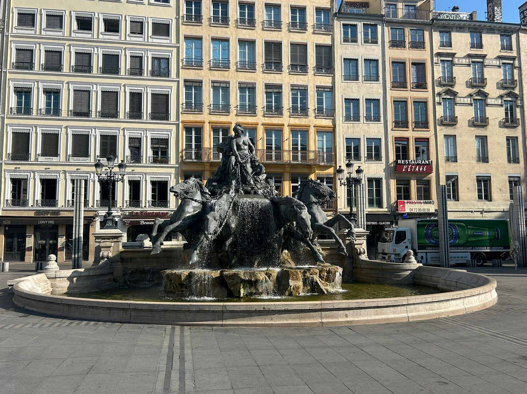La Fontaine Bartholdi-里昂必去景点
