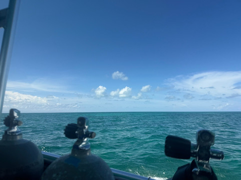 Silent World Dive Center-拉哥岛必去景点