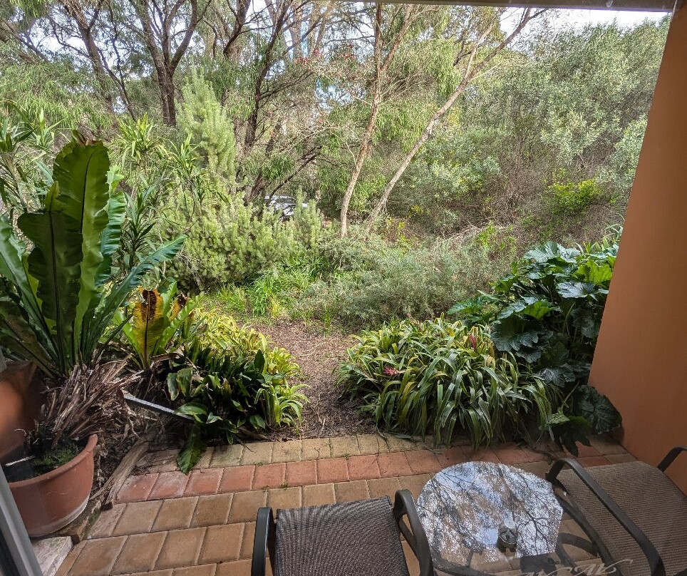 洛林广场食宿酒店主图