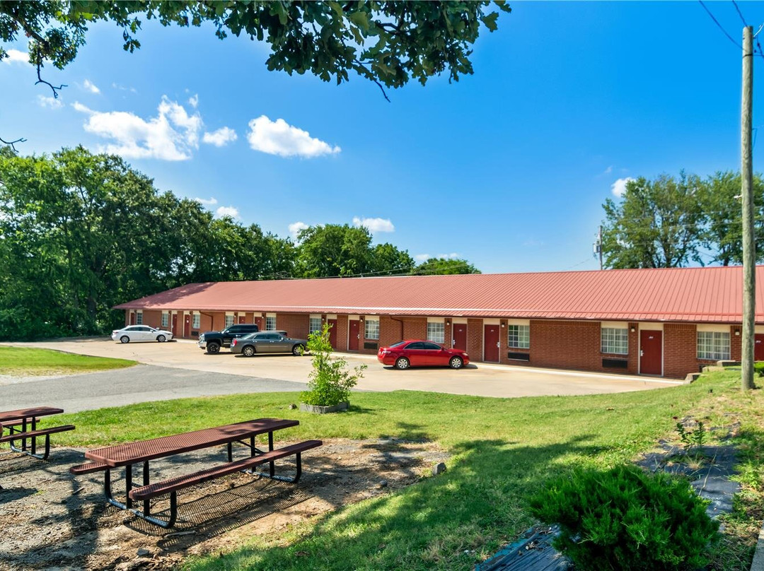Americas Best Value Inn & Suites Siloam Springs