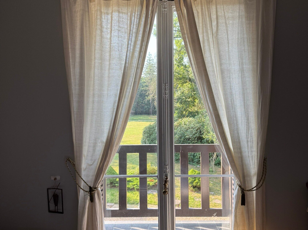 Chateau Mont Suzey主图