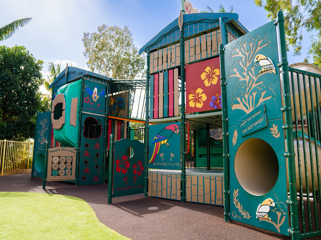 阿什莫尔棕榈度假村主图