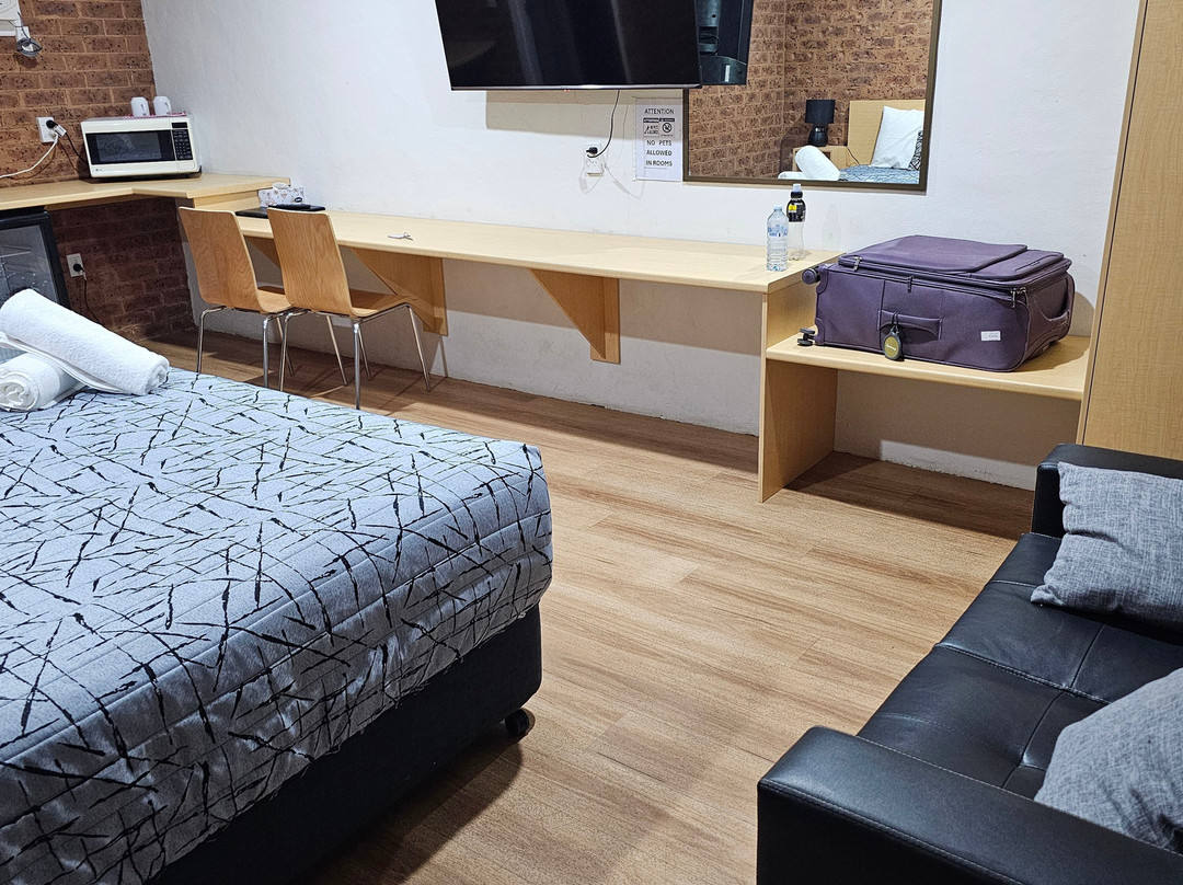 Colonial Motor Inn主图