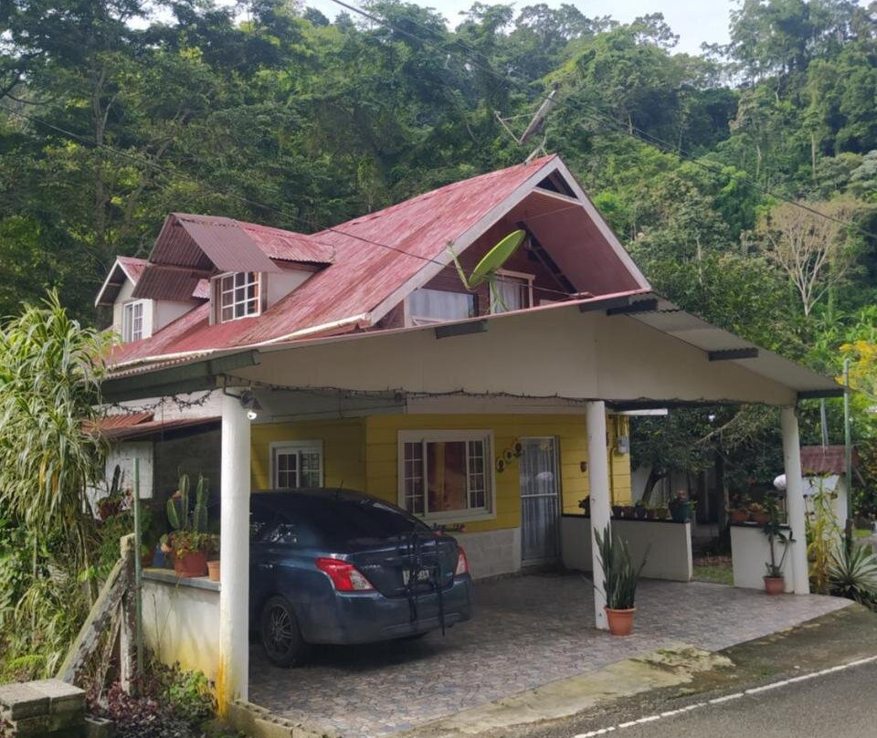 Hostal Ojo De Agua