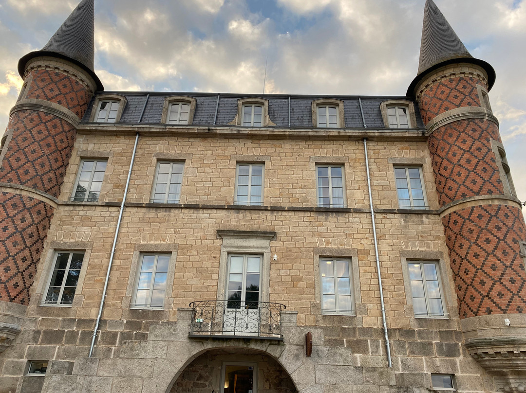 Domaine et Chateau de Valinches  L'instant present