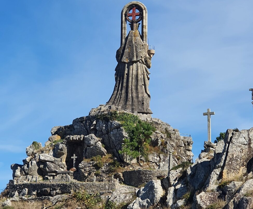 Virgen de la roca-Baiona必去景点
