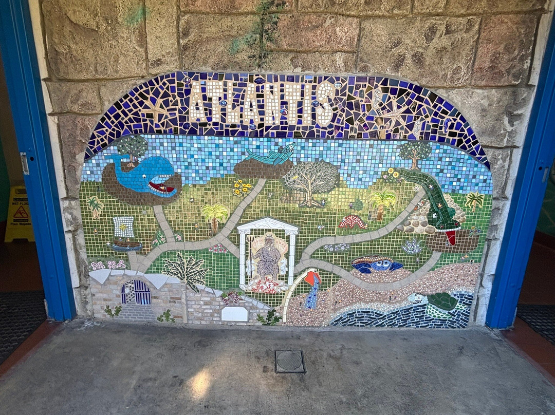 Atlantis Play Center-园林必去景点