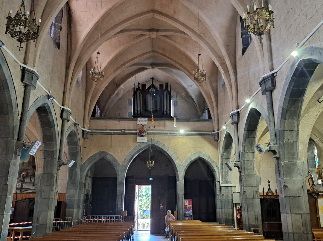 Eglise Sacre-Coeur-卡斯特亚纳必去景点