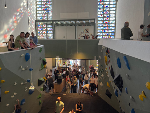 Boulderchurch-Bad Orb必去景点