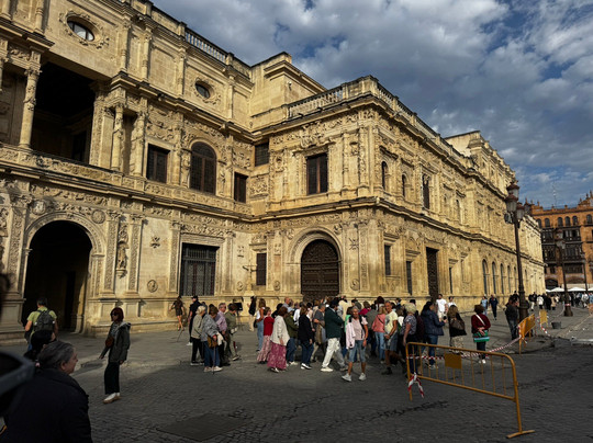 Ayuntamiento (City Hall)-塞维利亚必去景点
