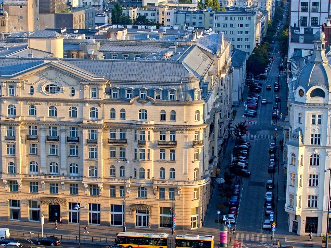 波洛尼亚宫大酒店