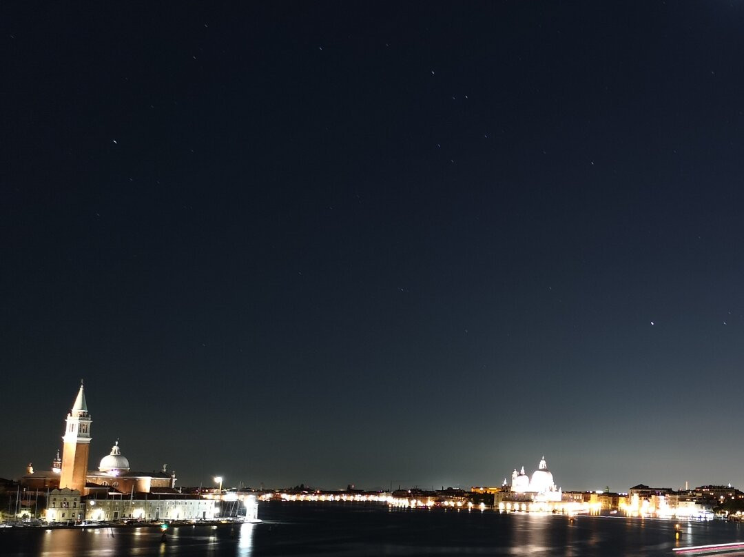 布奇托罗酒店主图