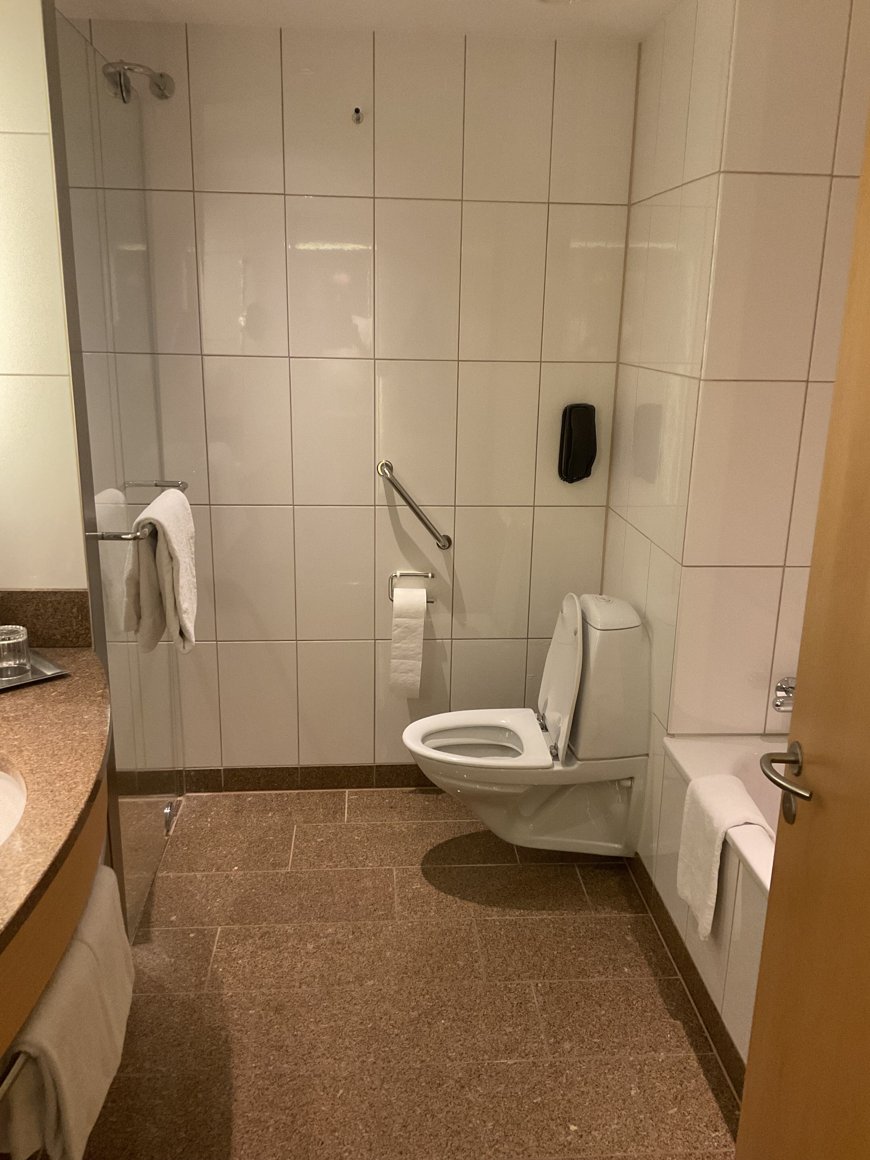 哥本哈根机场希尔顿酒店-浴室