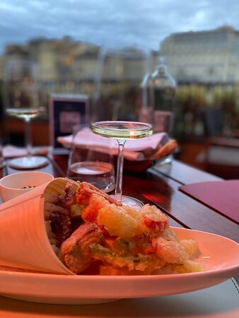 朗伽诺酒店主图